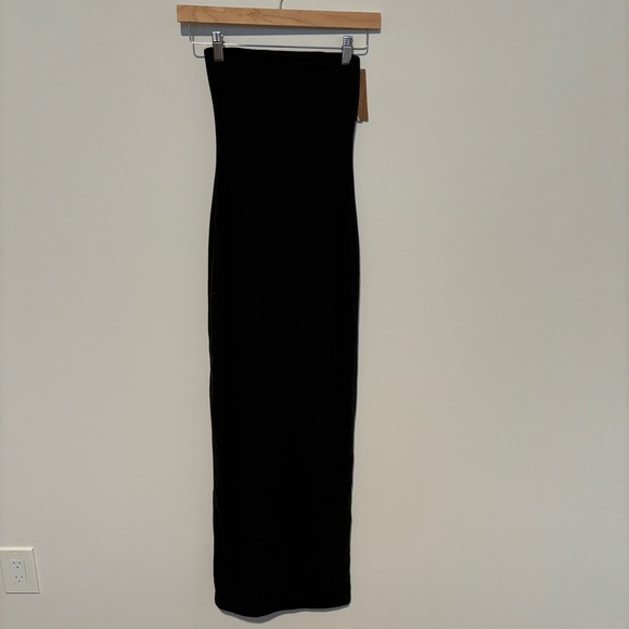 SKIMS Fits EVERYBODY Tube Strapless Long Maxi Dress Onyx Black M MEDIUM New NWT - Picture 6 of 6